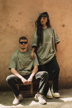 Lade das Bild in den Galerie-Viewer, ARABIC TEE