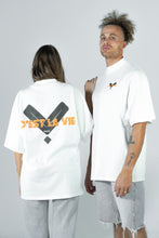 Lade das Bild in den Galerie-Viewer, C'EST LA VIE TEE