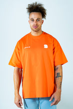 Lade das Bild in den Galerie-Viewer, B TEE