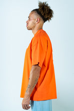 Lade das Bild in den Galerie-Viewer, B TEE