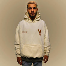 Lade das Bild in den Galerie-Viewer, Cream Hooded Front Print