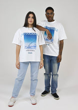 Lade das Bild in den Galerie-Viewer, UNTOUCHABLE WHITE TEE
