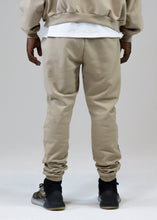 Lade das Bild in den Galerie-Viewer, SWEATPANTS KHAKI
